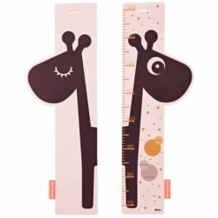 Done By Deer ™ Metro Da Parete Giraffa Raffi, Rosa