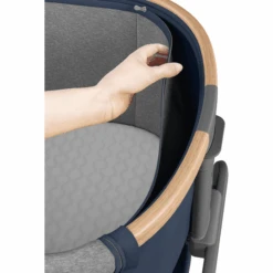 Maxi-Cosi MAXI COSI Lettino Co-sleeping Iora Essential Blue 9 Maxi-Cosi MAXI COSI Lettino Co-sleeping Iora Essential Blue -Negozio Di Mobili Per Camerette maxi cosi lettino co sleeping iora essential blue a275399 2